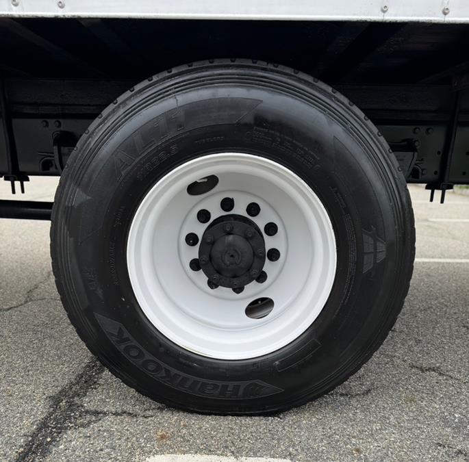 2019 Hino 268A 26 FT MICKEY BOX MAXON LIFTGATE NON CDL, available for sale in Paterson, New Jersey | Speedway Commercial Motors LLC. Paterson, New Jersey 2019 Hino 268A 26 FT MICKEY BOX MAXON LIFTGATE NON CDL, available for sale in Paterson, New Jersey | Speedway Commercial Motors LLC. Paterson, New Jersey