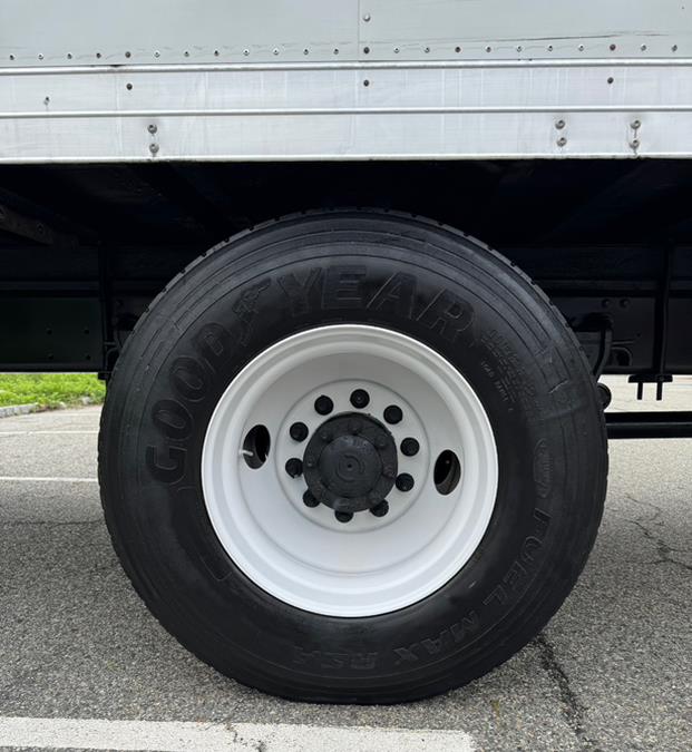 2019 Hino 268A 26 FT MICKEY BOX MAXON LIFTGATE NON CDL, available for sale in Paterson, New Jersey | Speedway Commercial Motors LLC. Paterson, New Jersey 2019 Hino 268A 26 FT MICKEY BOX MAXON LIFTGATE NON CDL, available for sale in Paterson, New Jersey | Speedway Commercial Motors LLC. Paterson, New Jersey
