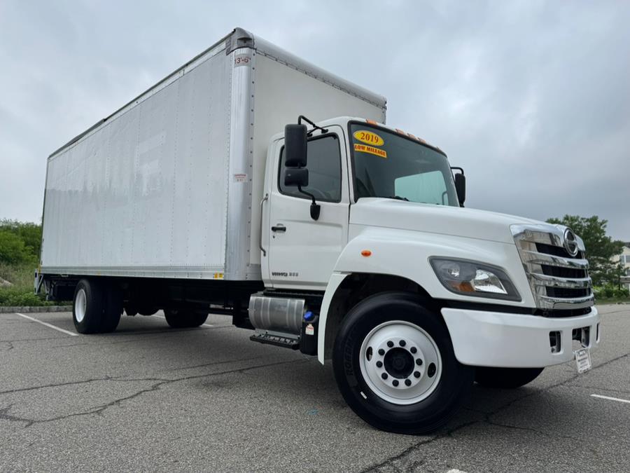 2019 Hino 268A 26 FT MICKEY BOX MAXON LIFTGATE NON CDL, available for sale in Paterson, New Jersey | Speedway Commercial Motors LLC. Paterson, New Jersey 2019 Hino 268A 26 FT MICKEY BOX MAXON LIFTGATE NON CDL, available for sale in Paterson, New Jersey | Speedway Commercial Motors LLC. Paterson, New Jersey