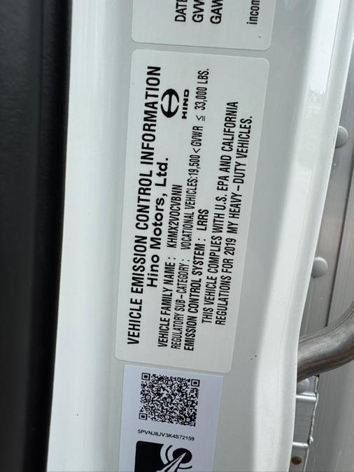 2019 Hino 268A 26 FT MICKEY BOX MAXON LIFTGATE NON CDL, available for sale in Paterson, New Jersey | Speedway Commercial Motors LLC. Paterson, New Jersey 2019 Hino 268A 26 FT MICKEY BOX MAXON LIFTGATE NON CDL, available for sale in Paterson, New Jersey | Speedway Commercial Motors LLC. Paterson, New Jersey