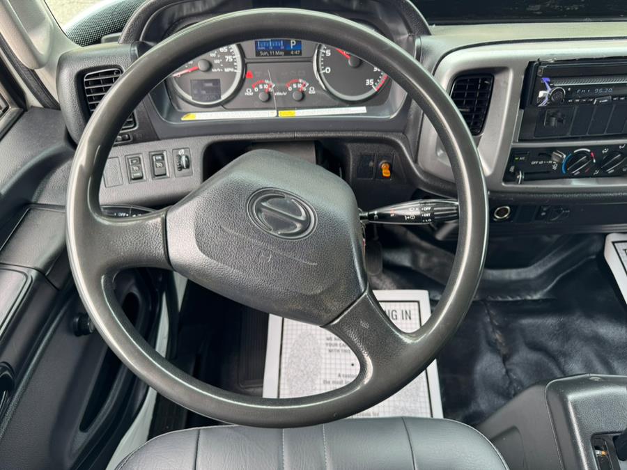 2019 Hino 268A 26 FT MICKEY BOX MAXON LIFTGATE NON CDL, available for sale in Paterson, New Jersey | Speedway Commercial Motors LLC. Paterson, New Jersey 2019 Hino 268A 26 FT MICKEY BOX MAXON LIFTGATE NON CDL, available for sale in Paterson, New Jersey | Speedway Commercial Motors LLC. Paterson, New Jersey