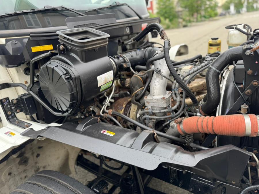 2019 Hino 268A 26 FT MICKEY BOX MAXON LIFTGATE NON CDL, available for sale in Paterson, New Jersey | Speedway Commercial Motors LLC. Paterson, New Jersey 2019 Hino 268A 26 FT MICKEY BOX MAXON LIFTGATE NON CDL, available for sale in Paterson, New Jersey | Speedway Commercial Motors LLC. Paterson, New Jersey
