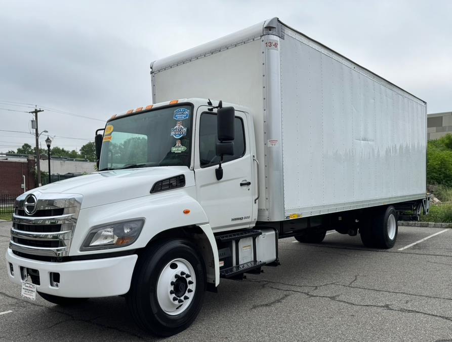 2019 Hino 268A 26 FT MICKEY BOX MAXON LIFTGATE NON CDL, available for sale in Paterson, New Jersey | Speedway Commercial Motors LLC. Paterson, New Jersey 2019 Hino 268A 26 FT MICKEY BOX MAXON LIFTGATE NON CDL, available for sale in Paterson, New Jersey | Speedway Commercial Motors LLC. Paterson, New Jersey