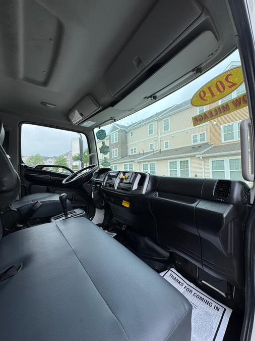 2019 Hino 268A 26 FT MICKEY BOX MAXON LIFTGATE NON CDL, available for sale in Paterson, New Jersey | Speedway Commercial Motors LLC. Paterson, New Jersey 2019 Hino 268A 26 FT MICKEY BOX MAXON LIFTGATE NON CDL, available for sale in Paterson, New Jersey | Speedway Commercial Motors LLC. Paterson, New Jersey