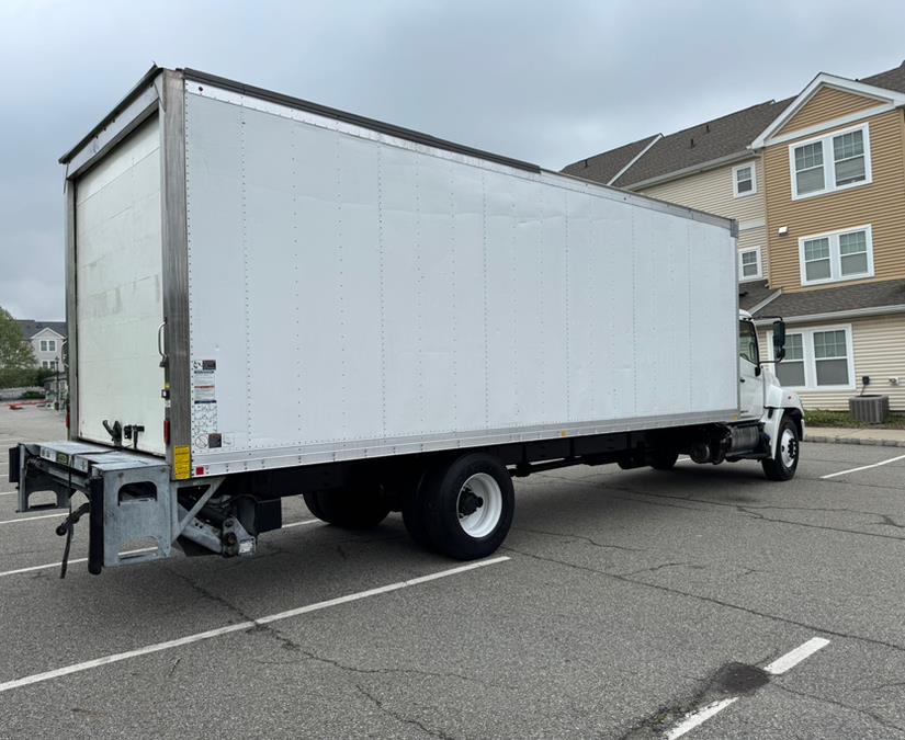 2019 Hino 268A 26 FT MICKEY BOX MAXON LIFTGATE NON CDL, available for sale in Paterson, New Jersey | Speedway Commercial Motors LLC. Paterson, New Jersey 2019 Hino 268A 26 FT MICKEY BOX MAXON LIFTGATE NON CDL, available for sale in Paterson, New Jersey | Speedway Commercial Motors LLC. Paterson, New Jersey