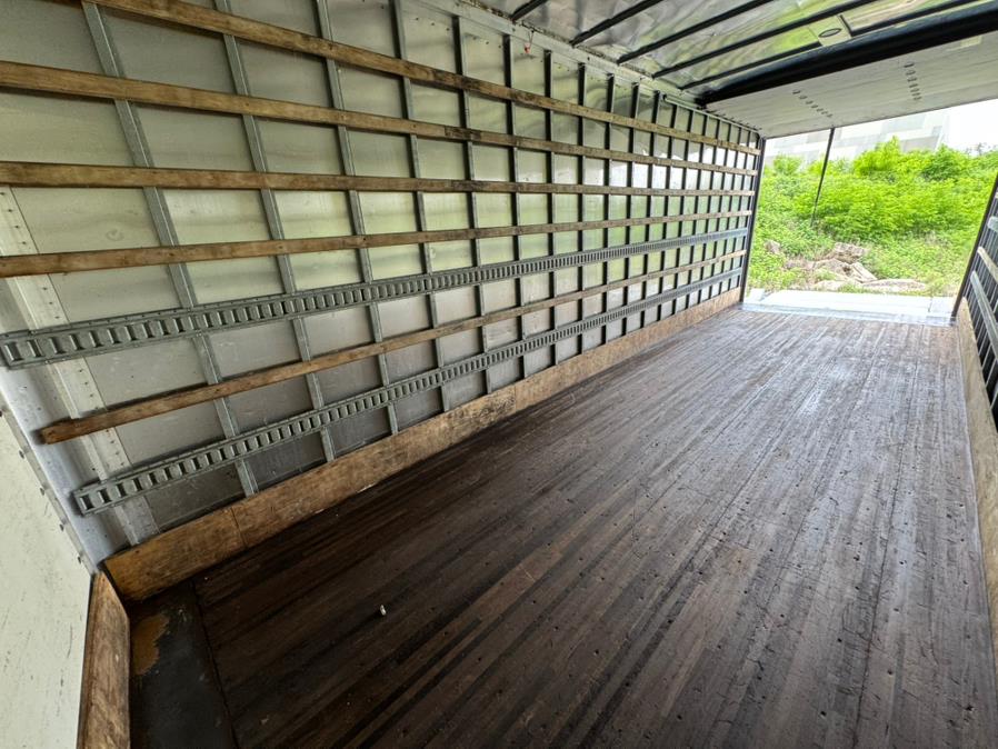 2019 Hino 268A 26 FT MICKEY BOX MAXON LIFTGATE NON CDL, available for sale in Paterson, New Jersey | Speedway Commercial Motors LLC. Paterson, New Jersey 2019 Hino 268A 26 FT MICKEY BOX MAXON LIFTGATE NON CDL, available for sale in Paterson, New Jersey | Speedway Commercial Motors LLC. Paterson, New Jersey
