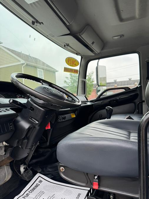 2019 Hino 268A 26 FT MICKEY BOX MAXON LIFTGATE NON CDL, available for sale in Paterson, New Jersey | Speedway Commercial Motors LLC. Paterson, New Jersey 2019 Hino 268A 26 FT MICKEY BOX MAXON LIFTGATE NON CDL, available for sale in Paterson, New Jersey | Speedway Commercial Motors LLC. Paterson, New Jersey