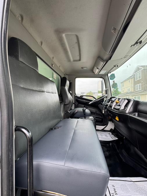 2019 Hino 268A 26 FT MICKEY BOX MAXON LIFTGATE NON CDL, available for sale in Paterson, New Jersey | Speedway Commercial Motors LLC. Paterson, New Jersey 2019 Hino 268A 26 FT MICKEY BOX MAXON LIFTGATE NON CDL, available for sale in Paterson, New Jersey | Speedway Commercial Motors LLC. Paterson, New Jersey