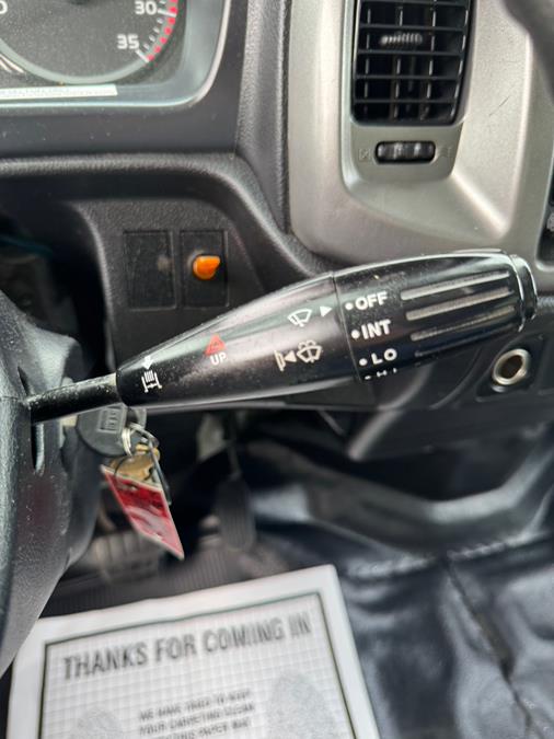2019 Hino 268A 26 FT MICKEY BOX MAXON LIFTGATE NON CDL, available for sale in Paterson, New Jersey | Speedway Commercial Motors LLC. Paterson, New Jersey 2019 Hino 268A 26 FT MICKEY BOX MAXON LIFTGATE NON CDL, available for sale in Paterson, New Jersey | Speedway Commercial Motors LLC. Paterson, New Jersey