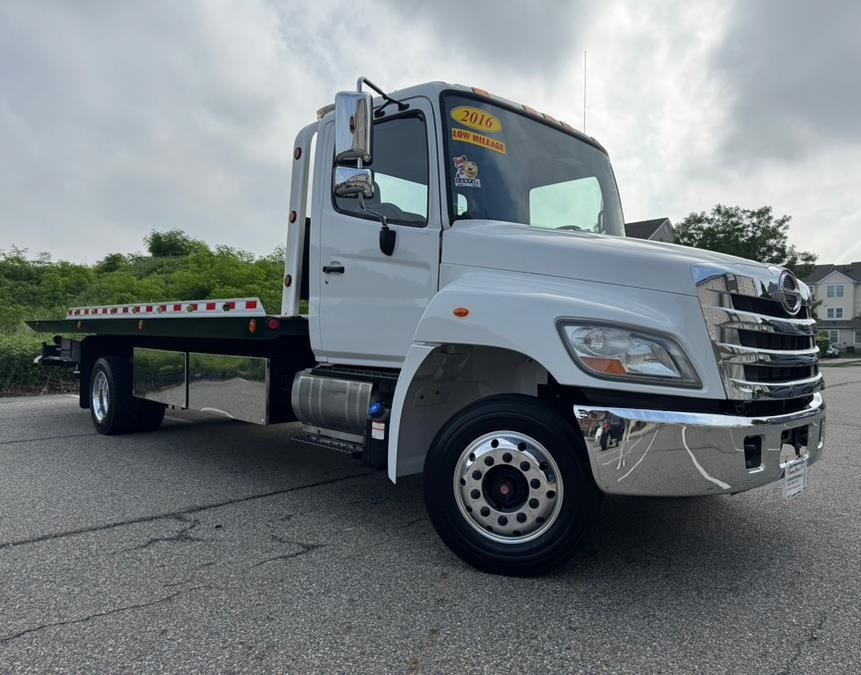 Used 2016 Hino 258A in Paterson, New Jersey | Speedway Motors LLC. Paterson, New Jersey