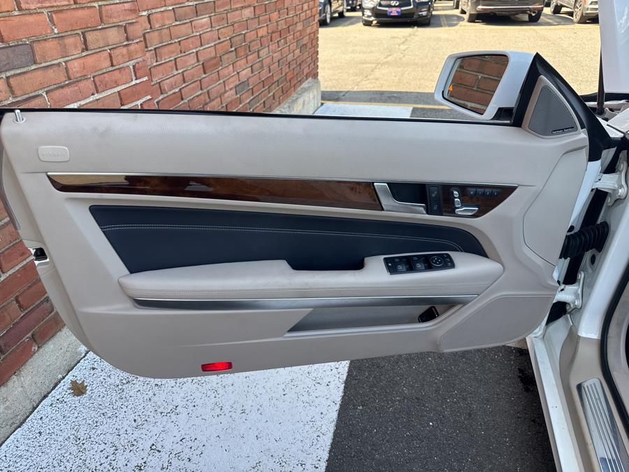 2016 Mercedes-Benz E-Class 2dr Cabriolet E400, available for sale in Waterbury, Connecticut | National Auto Brokers, Inc.. Waterbury, Connecticut 2016 Mercedes-Benz E-Class 2dr Cabriolet E400, available for sale in Waterbury, Connecticut | National Auto Brokers, Inc.. Waterbury, Connecticut