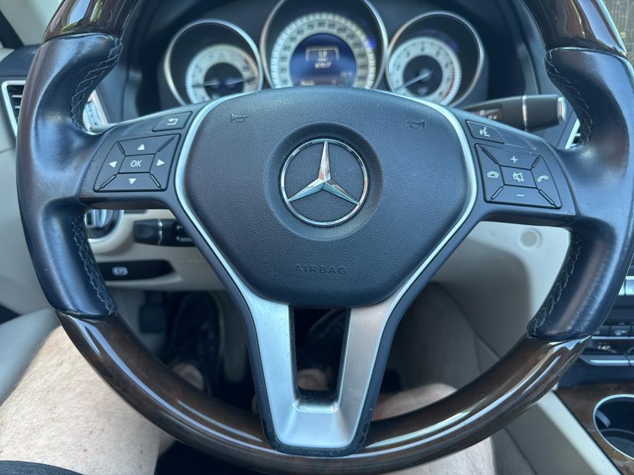 2016 Mercedes-Benz E-Class 2dr Cabriolet E400, available for sale in Waterbury, Connecticut | National Auto Brokers, Inc.. Waterbury, Connecticut 2016 Mercedes-Benz E-Class 2dr Cabriolet E400, available for sale in Waterbury, Connecticut | National Auto Brokers, Inc.. Waterbury, Connecticut