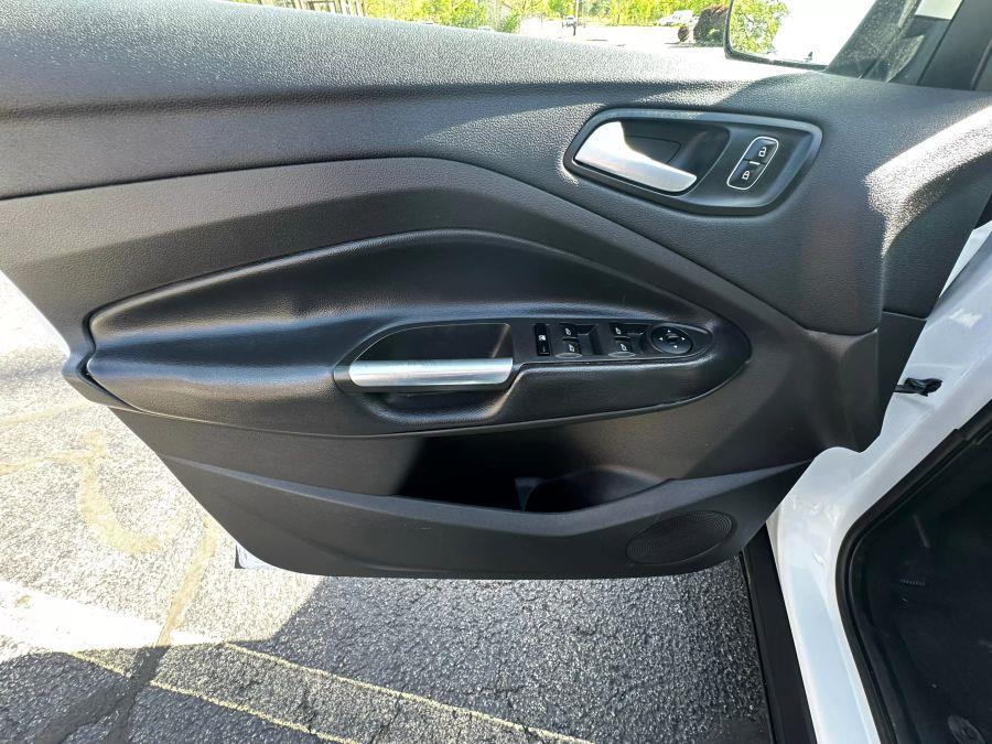 2018 Ford Escape SE Sport Utility 4D, available for sale in Rochester, New York | 5 Star Motor Group. Rochester, New York 2018 Ford Escape SE Sport Utility 4D, available for sale in Rochester, New York | 5 Star Motor Group. Rochester, New York