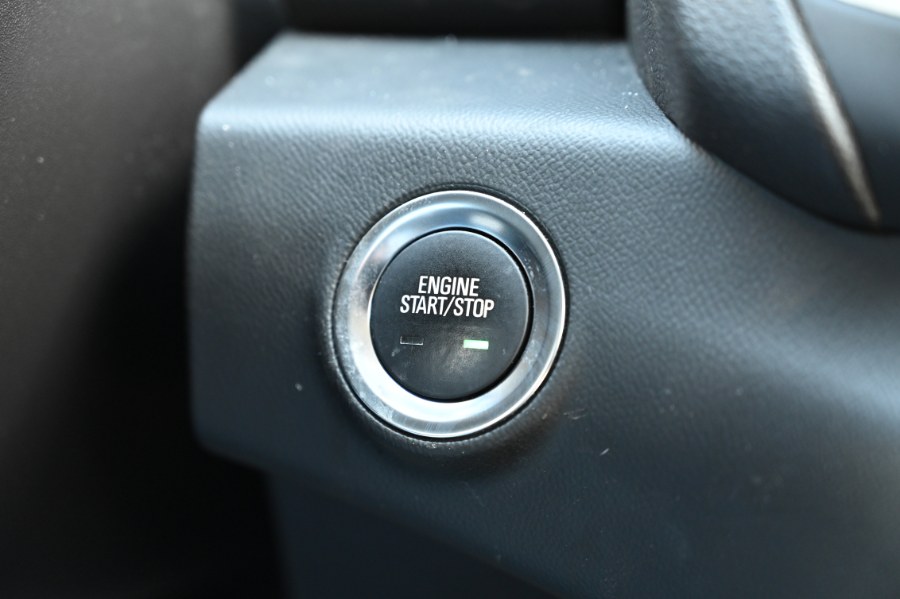 2022 GMC Terrain AWD 4dr SLE, available for sale in Waterbury, Connecticut | Highline Car Connection. Waterbury, Connecticut 2022 GMC Terrain AWD 4dr SLE, available for sale in Waterbury, Connecticut | Highline Car Connection. Waterbury, Connecticut