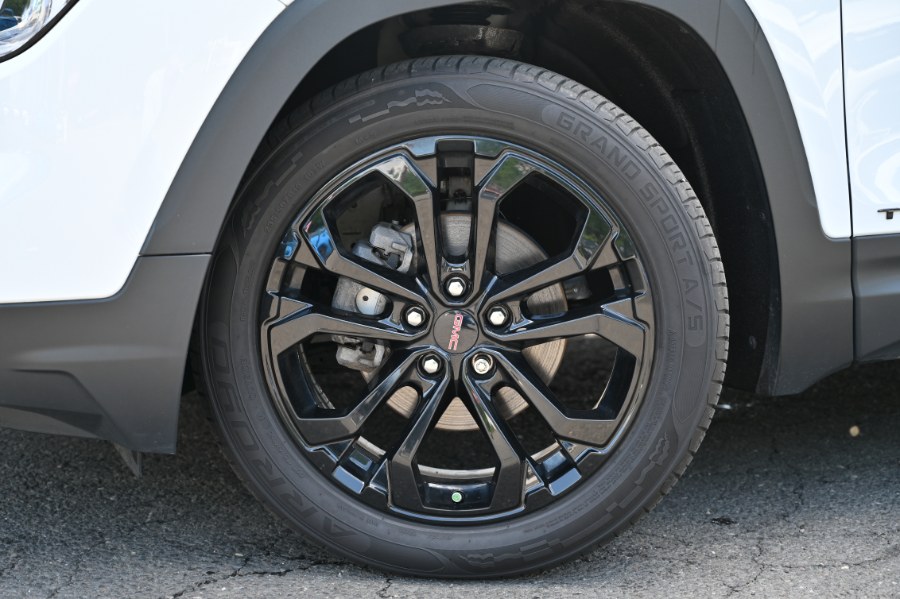 2022 GMC Terrain AWD 4dr SLE, available for sale in Waterbury, Connecticut | Highline Car Connection. Waterbury, Connecticut 2022 GMC Terrain AWD 4dr SLE, available for sale in Waterbury, Connecticut | Highline Car Connection. Waterbury, Connecticut