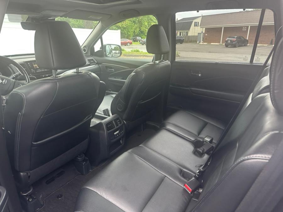 2019 Honda Pilot EX-L AWD, available for sale in Agawam, Massachusetts | Malkoon Motors. Agawam, Massachusetts 2019 Honda Pilot EX-L AWD, available for sale in Agawam, Massachusetts | Malkoon Motors. Agawam, Massachusetts