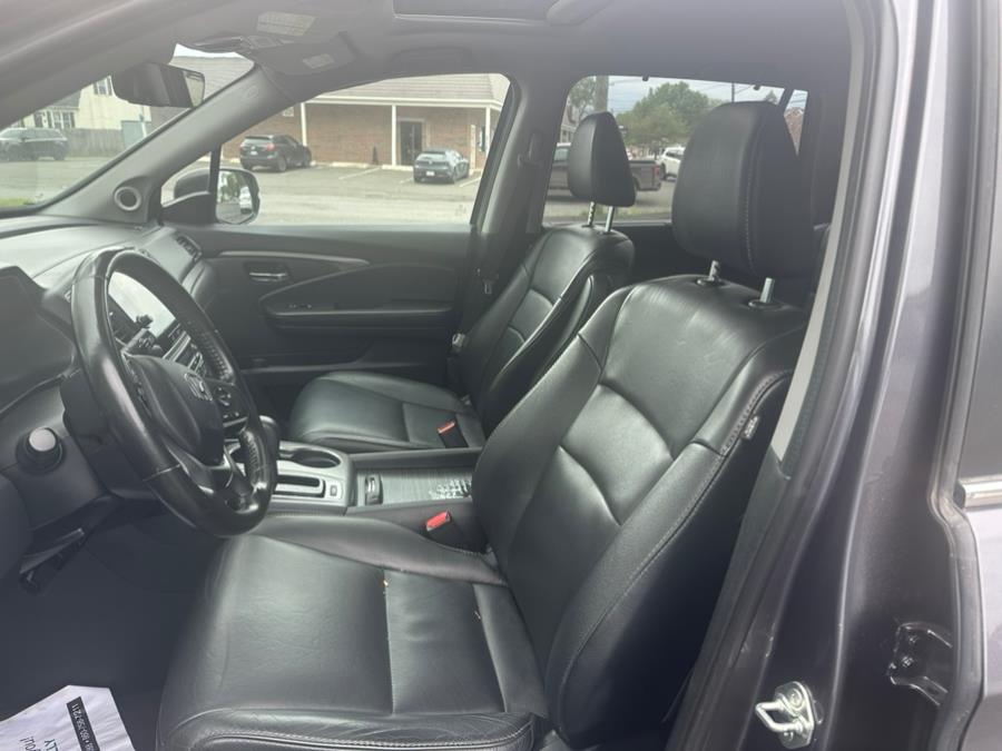 2019 Honda Pilot EX-L AWD, available for sale in Agawam, Massachusetts | Malkoon Motors. Agawam, Massachusetts 2019 Honda Pilot EX-L AWD, available for sale in Agawam, Massachusetts | Malkoon Motors. Agawam, Massachusetts