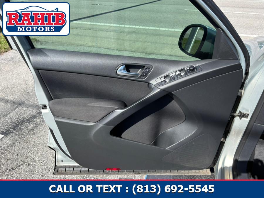 2015 Volkswagen Tiguan 2WD 4dr Auto S, available for sale in Winter Park, Florida | Rahib Motors. Winter Park, Florida 2015 Volkswagen Tiguan 2WD 4dr Auto S, available for sale in Winter Park, Florida | Rahib Motors. Winter Park, Florida