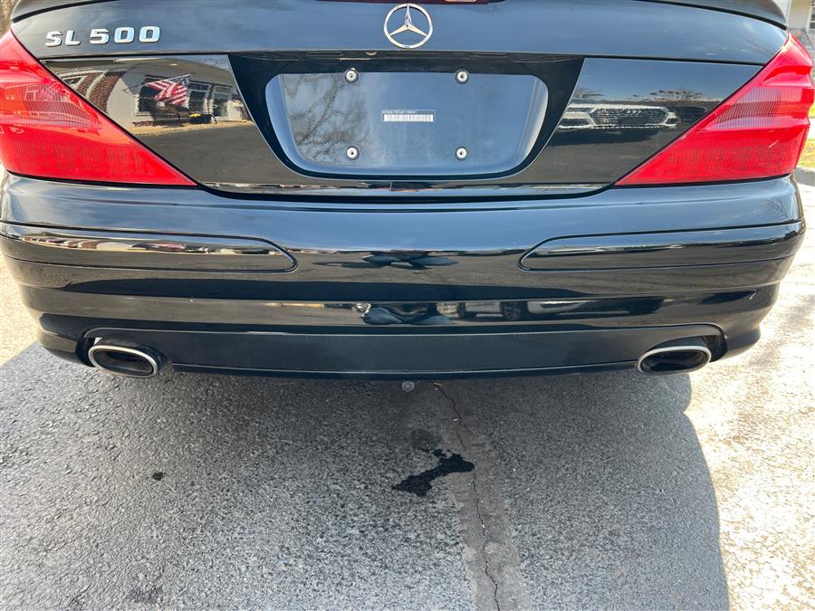 2006 Mercedes-Benz SL-Class 2dr Roadster 5.0L, available for sale in Canton, Connecticut | Lava Motors. Canton, Connecticut 2006 Mercedes-Benz SL-Class 2dr Roadster 5.0L, available for sale in Canton, Connecticut | Lava Motors. Canton, Connecticut