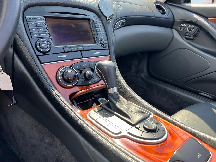 2006 Mercedes-Benz SL-Class 2dr Roadster 5.0L, available for sale in Canton, Connecticut | Lava Motors. Canton, Connecticut 2006 Mercedes-Benz SL-Class 2dr Roadster 5.0L, available for sale in Canton, Connecticut | Lava Motors. Canton, Connecticut