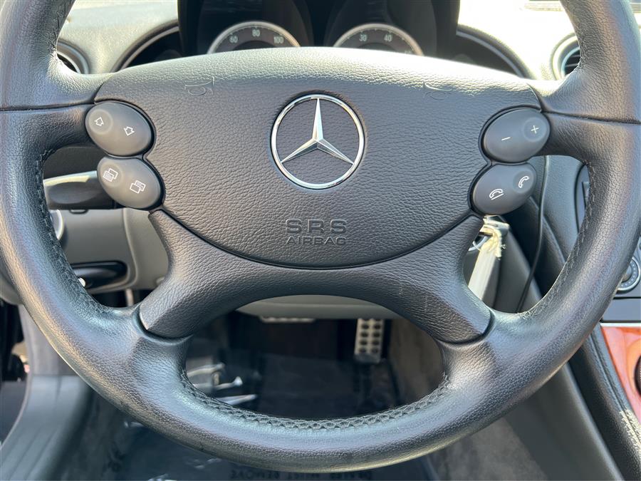 2006 Mercedes-Benz SL-Class 2dr Roadster 5.0L, available for sale in Canton, Connecticut | Lava Motors. Canton, Connecticut 2006 Mercedes-Benz SL-Class 2dr Roadster 5.0L, available for sale in Canton, Connecticut | Lava Motors. Canton, Connecticut