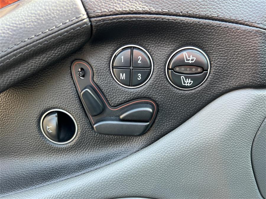 2006 Mercedes-Benz SL-Class 2dr Roadster 5.0L, available for sale in Canton, Connecticut | Lava Motors. Canton, Connecticut 2006 Mercedes-Benz SL-Class 2dr Roadster 5.0L, available for sale in Canton, Connecticut | Lava Motors. Canton, Connecticut
