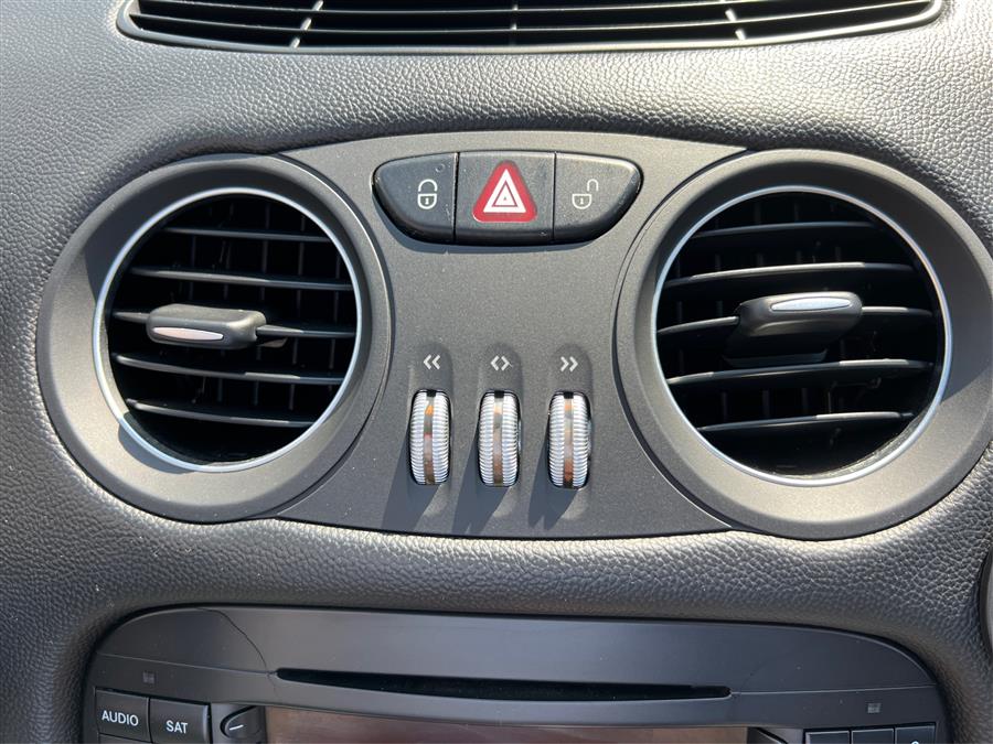 2006 Mercedes-Benz SL-Class 2dr Roadster 5.0L, available for sale in Canton, Connecticut | Lava Motors. Canton, Connecticut 2006 Mercedes-Benz SL-Class 2dr Roadster 5.0L, available for sale in Canton, Connecticut | Lava Motors. Canton, Connecticut