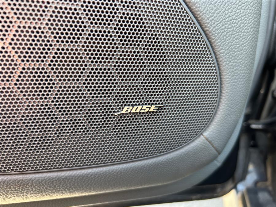 2006 Mercedes-Benz SL-Class 2dr Roadster 5.0L, available for sale in Canton, Connecticut | Lava Motors. Canton, Connecticut 2006 Mercedes-Benz SL-Class 2dr Roadster 5.0L, available for sale in Canton, Connecticut | Lava Motors. Canton, Connecticut