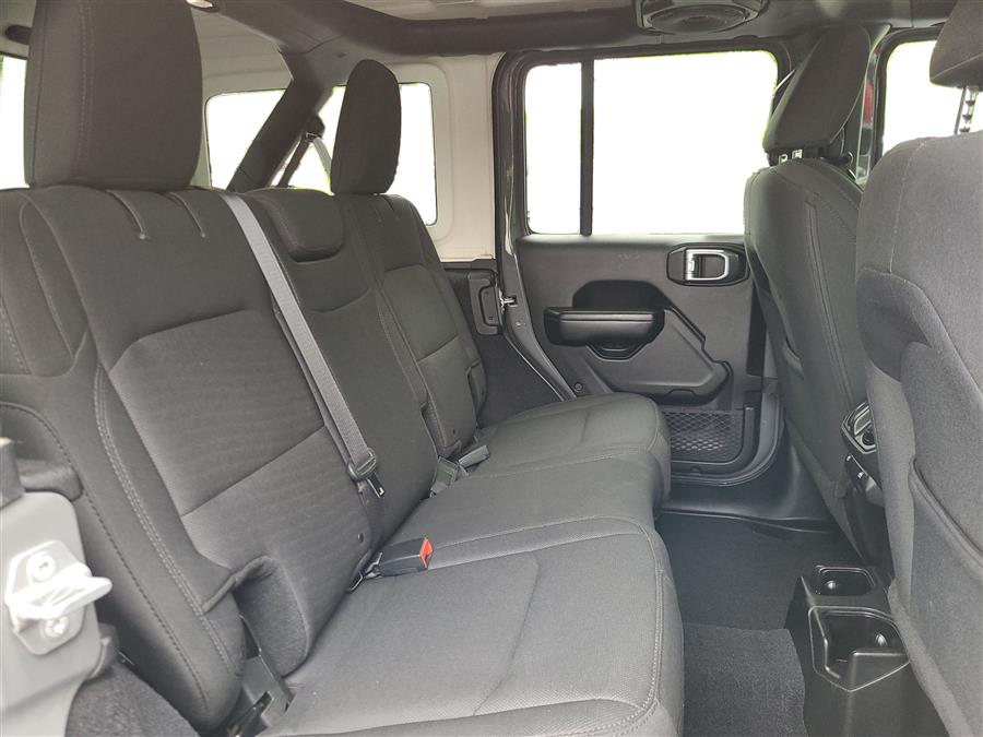 2018 Jeep Wrangler Unlimited Sport 4x4, available for sale in Canton, Connecticut | Lava Motors. Canton, Connecticut 2018 Jeep Wrangler Unlimited Sport 4x4, available for sale in Canton, Connecticut | Lava Motors. Canton, Connecticut