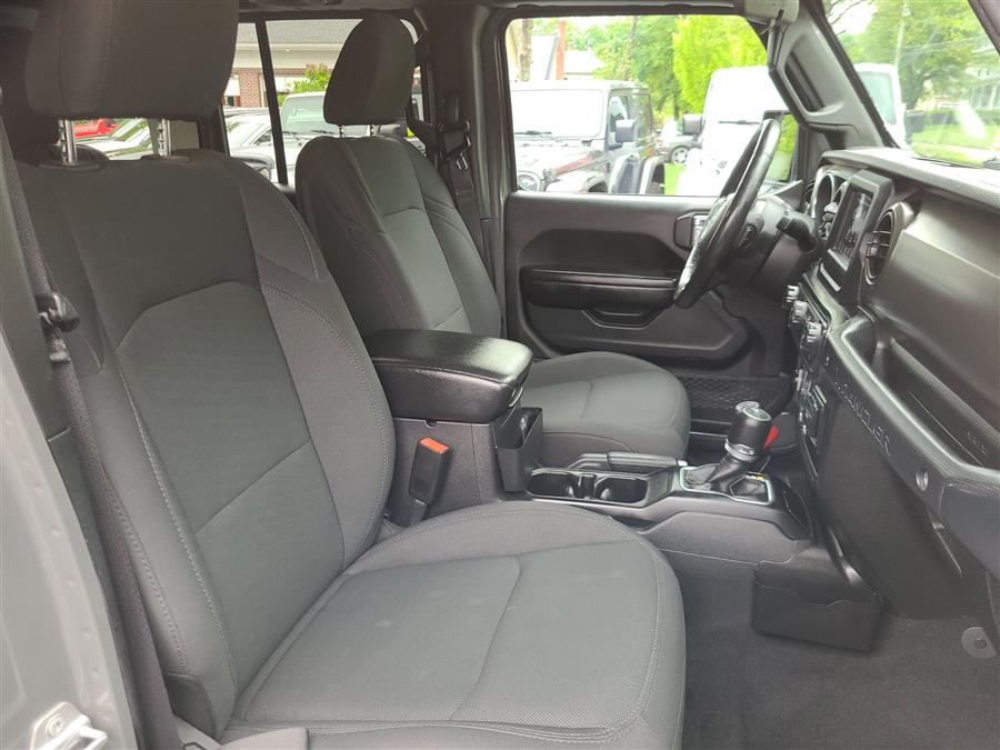 2018 Jeep Wrangler Unlimited Sport 4x4, available for sale in Canton, Connecticut | Lava Motors. Canton, Connecticut 2018 Jeep Wrangler Unlimited Sport 4x4, available for sale in Canton, Connecticut | Lava Motors. Canton, Connecticut