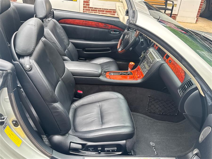 2005 Lexus SC 430 2dr Convertible, available for sale in Canton, Connecticut | Lava Motors. Canton, Connecticut 2005 Lexus SC 430 2dr Convertible, available for sale in Canton, Connecticut | Lava Motors. Canton, Connecticut