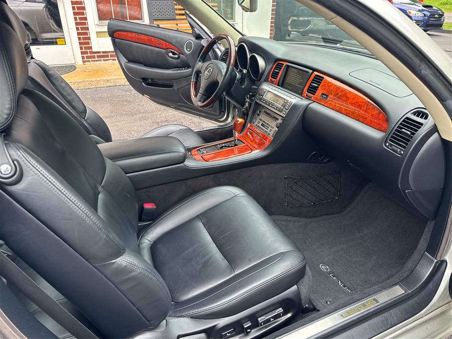 2005 Lexus SC 430 2dr Convertible, available for sale in Canton, Connecticut | Lava Motors. Canton, Connecticut 2005 Lexus SC 430 2dr Convertible, available for sale in Canton, Connecticut | Lava Motors. Canton, Connecticut