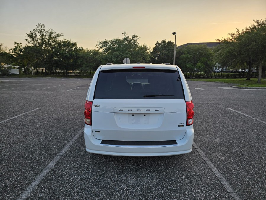 2016 Dodge Grand Caravan 4dr Wgn SXT FWD, available for sale in Longwood, Florida | Majestic Autos Inc.. Longwood, Florida 2016 Dodge Grand Caravan 4dr Wgn SXT FWD, available for sale in Longwood, Florida | Majestic Autos Inc.. Longwood, Florida