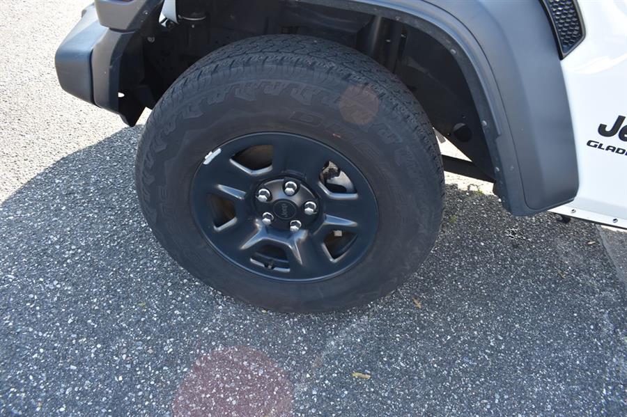 2021 Jeep Gladiator SPORT, available for sale in Patchogue, New York | 112 Auto Plaza. Patchogue, New York 2021 Jeep Gladiator SPORT, available for sale in Patchogue, New York | 112 Auto Plaza. Patchogue, New York