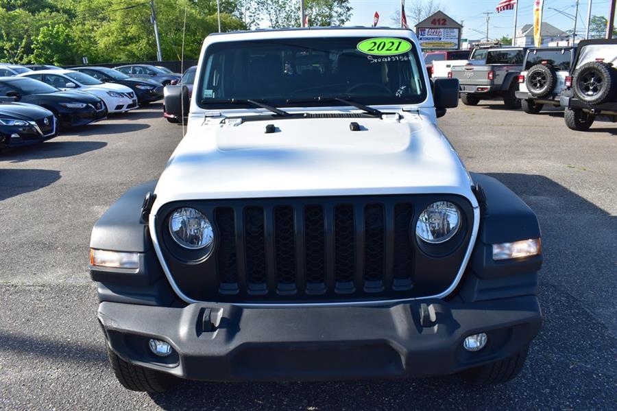 2021 Jeep Gladiator SPORT, available for sale in Patchogue, New York | 112 Auto Plaza. Patchogue, New York 2021 Jeep Gladiator SPORT, available for sale in Patchogue, New York | 112 Auto Plaza. Patchogue, New York