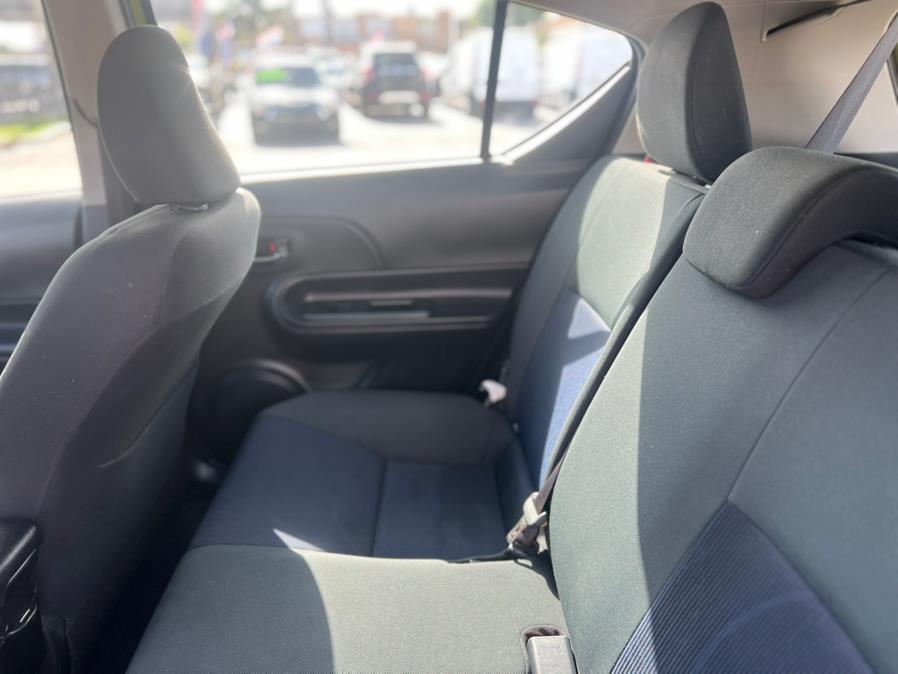 2015 Toyota Prius c 5dr HB Two (Natl), available for sale in Hialeah, Florida | The Palm Motors LLC. Hialeah, Florida 2015 Toyota Prius c 5dr HB Two (Natl), available for sale in Hialeah, Florida | The Palm Motors LLC. Hialeah, Florida