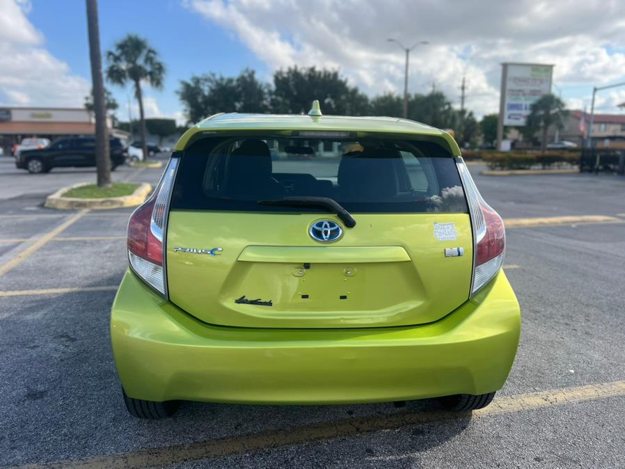 2015 Toyota Prius c 5dr HB Two (Natl), available for sale in Hialeah, Florida | The Palm Motors LLC. Hialeah, Florida 2015 Toyota Prius c 5dr HB Two (Natl), available for sale in Hialeah, Florida | The Palm Motors LLC. Hialeah, Florida