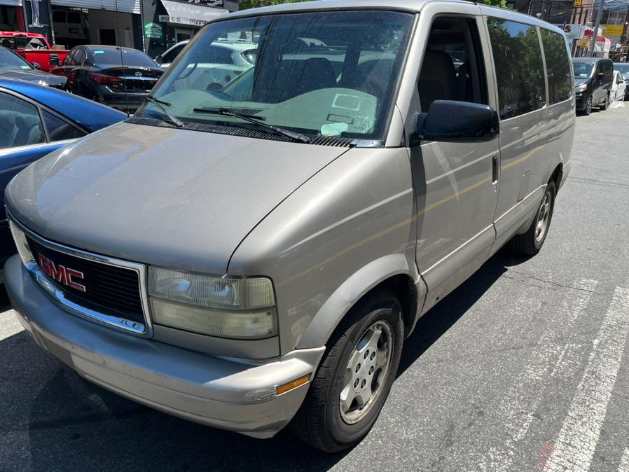 Used 2005 GMC Safari Passenger in Corona, New York | Raymonds Cars Inc. Corona, New York