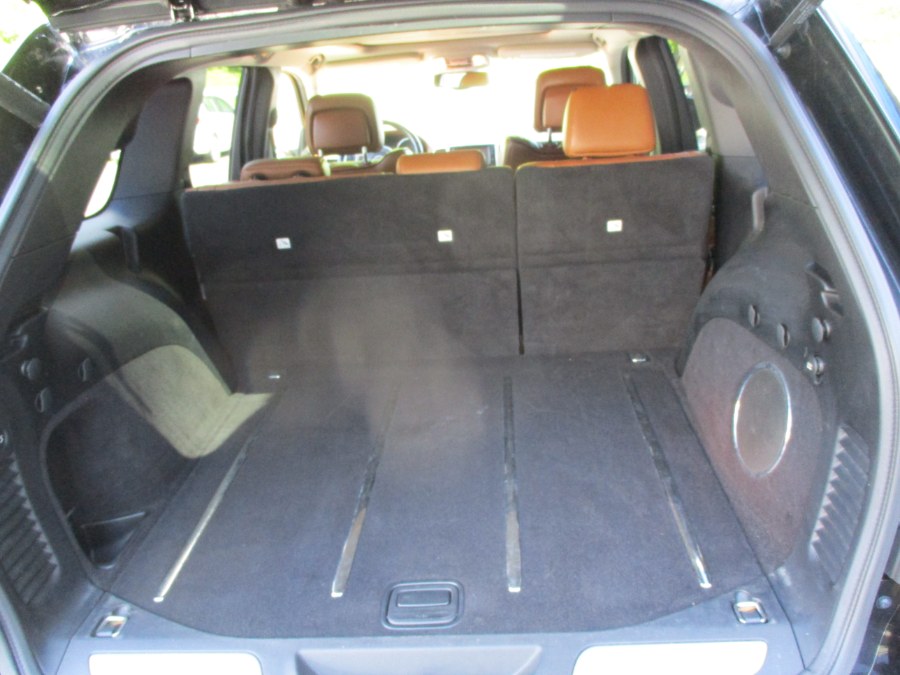 2011 Jeep Grand Cherokee 4WD 4dr Overland, available for sale in Meriden, Connecticut | Cos Central Auto. Meriden, Connecticut 2011 Jeep Grand Cherokee 4WD 4dr Overland, available for sale in Meriden, Connecticut | Cos Central Auto. Meriden, Connecticut