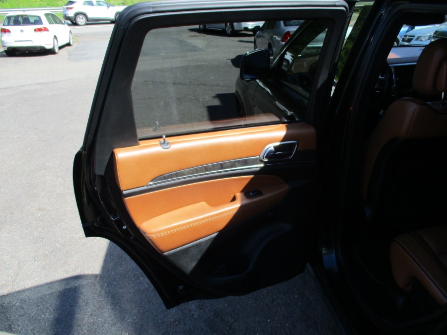 2011 Jeep Grand Cherokee 4WD 4dr Overland, available for sale in Meriden, Connecticut | Cos Central Auto. Meriden, Connecticut 2011 Jeep Grand Cherokee 4WD 4dr Overland, available for sale in Meriden, Connecticut | Cos Central Auto. Meriden, Connecticut