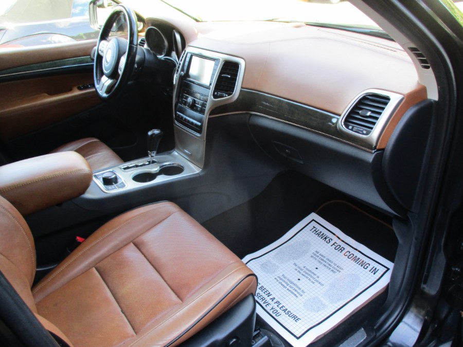 2011 Jeep Grand Cherokee 4WD 4dr Overland, available for sale in Meriden, Connecticut | Cos Central Auto. Meriden, Connecticut 2011 Jeep Grand Cherokee 4WD 4dr Overland, available for sale in Meriden, Connecticut | Cos Central Auto. Meriden, Connecticut