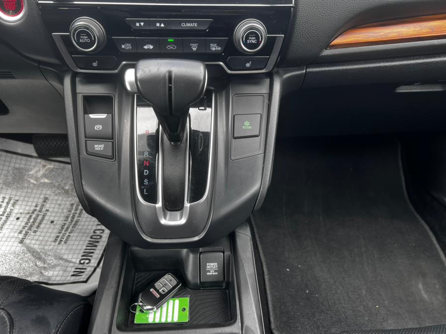 2017 Honda CR-V Touring AWD, available for sale in Worcester, Massachusetts | Sophia's Auto Sales Inc. Worcester, Massachusetts 2017 Honda CR-V Touring AWD, available for sale in Worcester, Massachusetts | Sophia's Auto Sales Inc. Worcester, Massachusetts