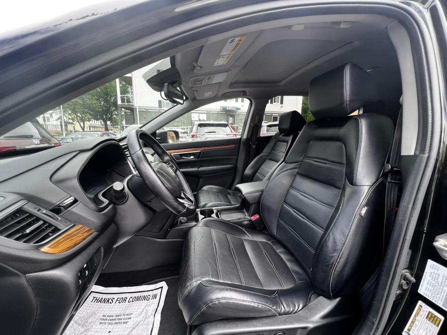 2017 Honda CR-V Touring AWD, available for sale in Worcester, Massachusetts | Sophia's Auto Sales Inc. Worcester, Massachusetts 2017 Honda CR-V Touring AWD, available for sale in Worcester, Massachusetts | Sophia's Auto Sales Inc. Worcester, Massachusetts