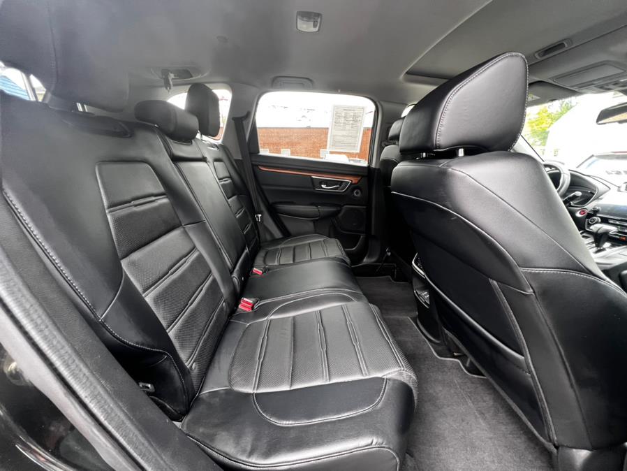 2017 Honda CR-V Touring AWD, available for sale in Worcester, Massachusetts | Sophia's Auto Sales Inc. Worcester, Massachusetts 2017 Honda CR-V Touring AWD, available for sale in Worcester, Massachusetts | Sophia's Auto Sales Inc. Worcester, Massachusetts