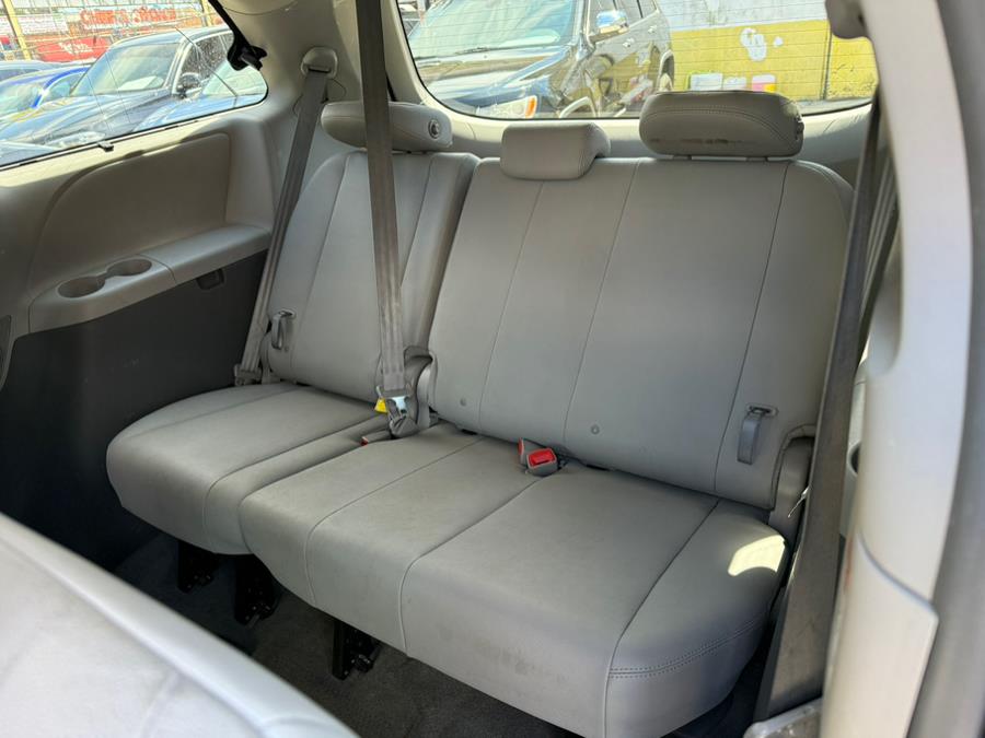 2015 Toyota Sienna 5dr 7-Pass Van XLE Premium AWD (Natl), available for sale in Brooklyn, New York | Worlds Best Auto Inc. Brooklyn, New York 2015 Toyota Sienna 5dr 7-Pass Van XLE Premium AWD (Natl), available for sale in Brooklyn, New York | Worlds Best Auto Inc. Brooklyn, New York