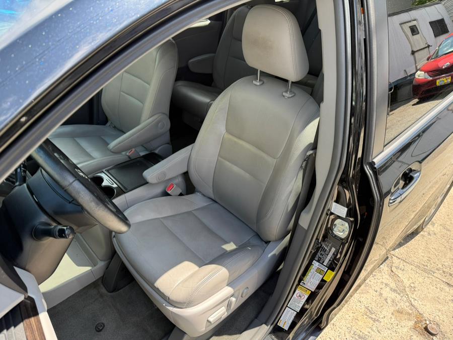 2015 Toyota Sienna 5dr 7-Pass Van XLE Premium AWD (Natl), available for sale in Brooklyn, New York | Worlds Best Auto Inc. Brooklyn, New York 2015 Toyota Sienna 5dr 7-Pass Van XLE Premium AWD (Natl), available for sale in Brooklyn, New York | Worlds Best Auto Inc. Brooklyn, New York