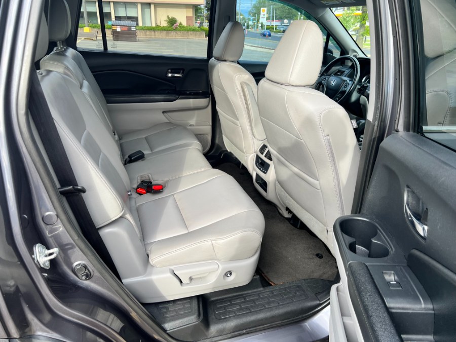 2017 Honda Pilot EX-L AWD, available for sale in Hartford , Connecticut | Ledyard Auto Sale LLC. Hartford , Connecticut 2017 Honda Pilot EX-L AWD, available for sale in Hartford , Connecticut | Ledyard Auto Sale LLC. Hartford , Connecticut