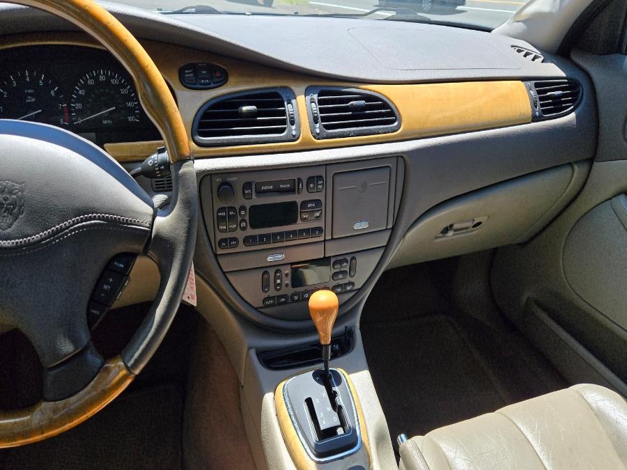 2000 Jaguar S-TYPE 4dr Sdn V6, available for sale in West Haven, Connecticut | Uzun Auto. West Haven, Connecticut 2000 Jaguar S-TYPE 4dr Sdn V6, available for sale in West Haven, Connecticut | Uzun Auto. West Haven, Connecticut