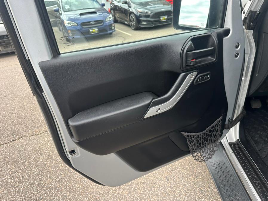 2012 Jeep Wrangler 4WD 2dr Sahara, available for sale in South Windsor, Connecticut | Mike And Tony Auto Sales, Inc. South Windsor, Connecticut 2012 Jeep Wrangler 4WD 2dr Sahara, available for sale in South Windsor, Connecticut | Mike And Tony Auto Sales, Inc. South Windsor, Connecticut