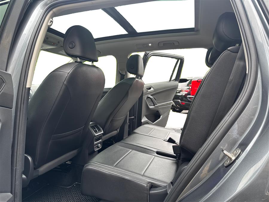 2020 Volkswagen Tiguan 2.0T SEL 4MOTION, available for sale in Canton, Connecticut | Lava Motors. Canton, Connecticut 2020 Volkswagen Tiguan 2.0T SEL 4MOTION, available for sale in Canton, Connecticut | Lava Motors. Canton, Connecticut